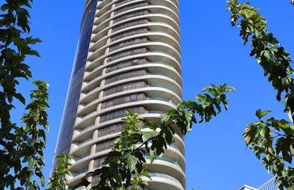 - Image 1