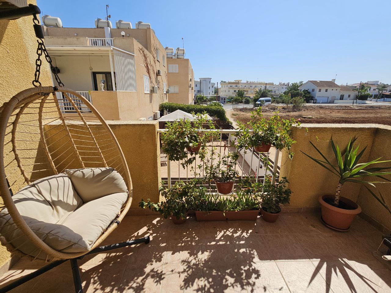  - Image 1