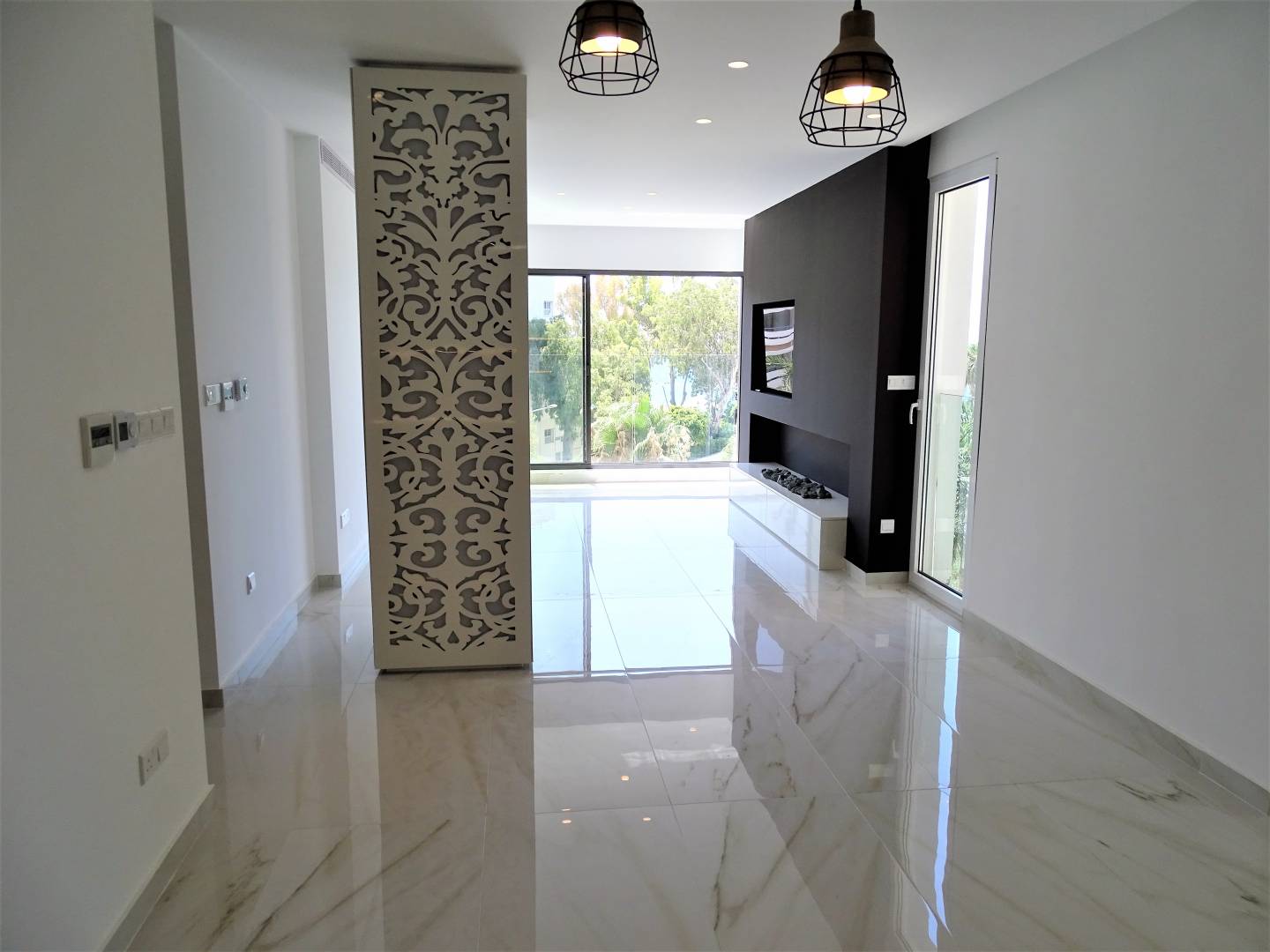  - Image 1