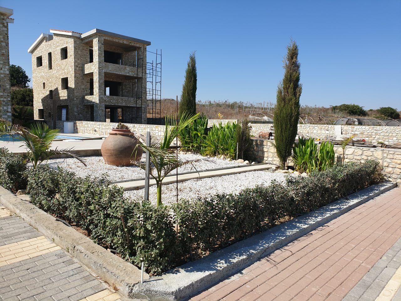  - Image 1