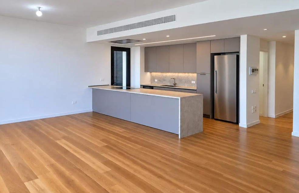 - Image 1