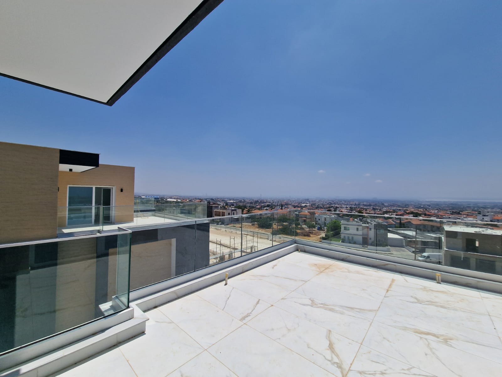 - Image 1