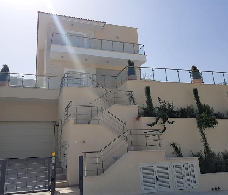 Selini Houses