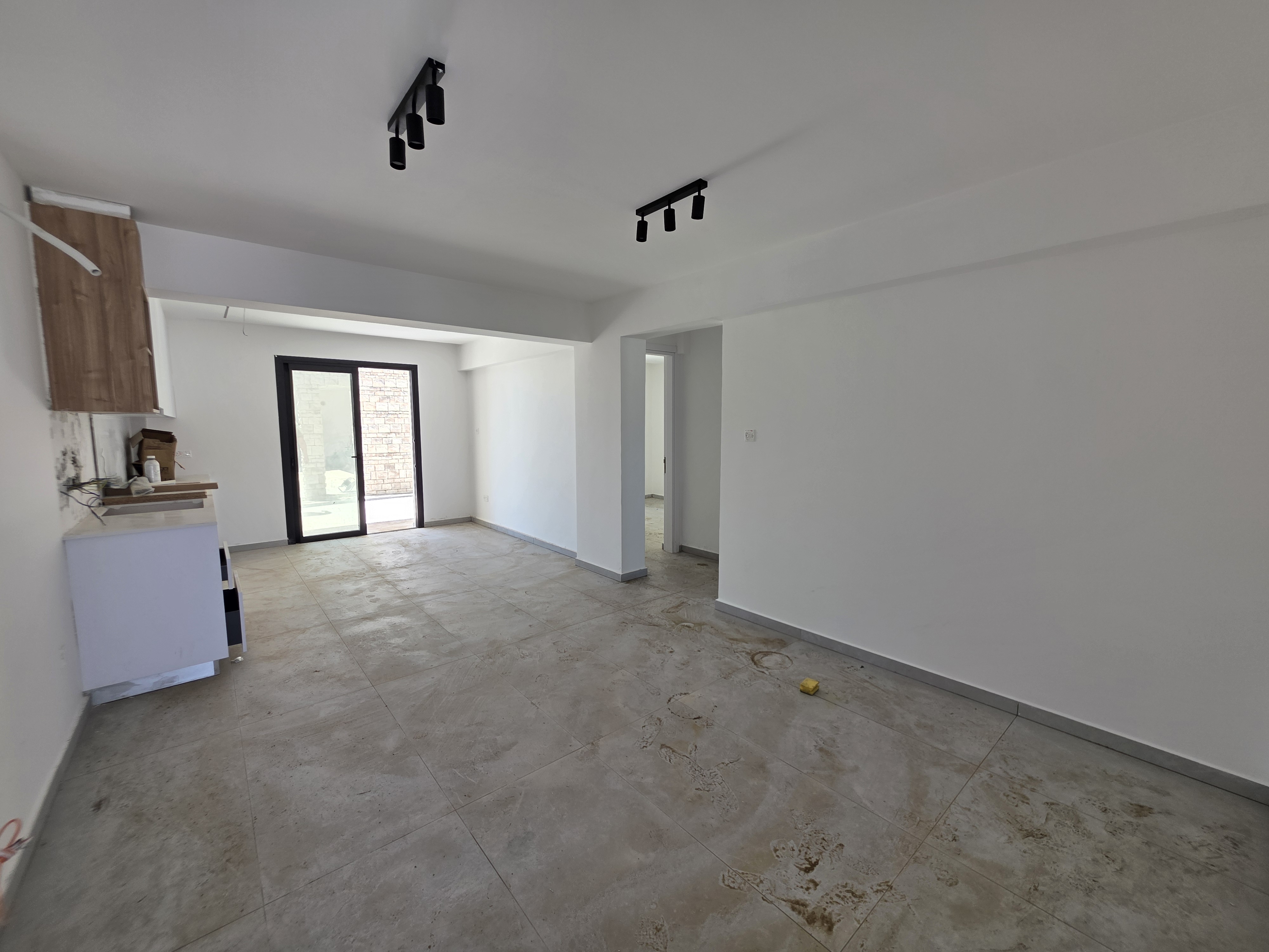 - Image 1