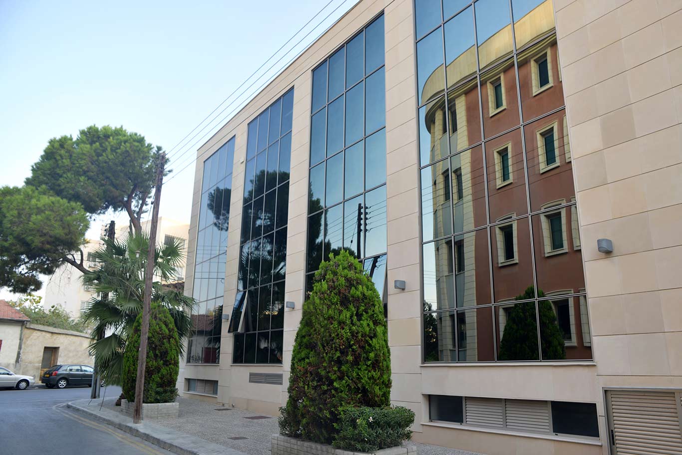  - Image 1