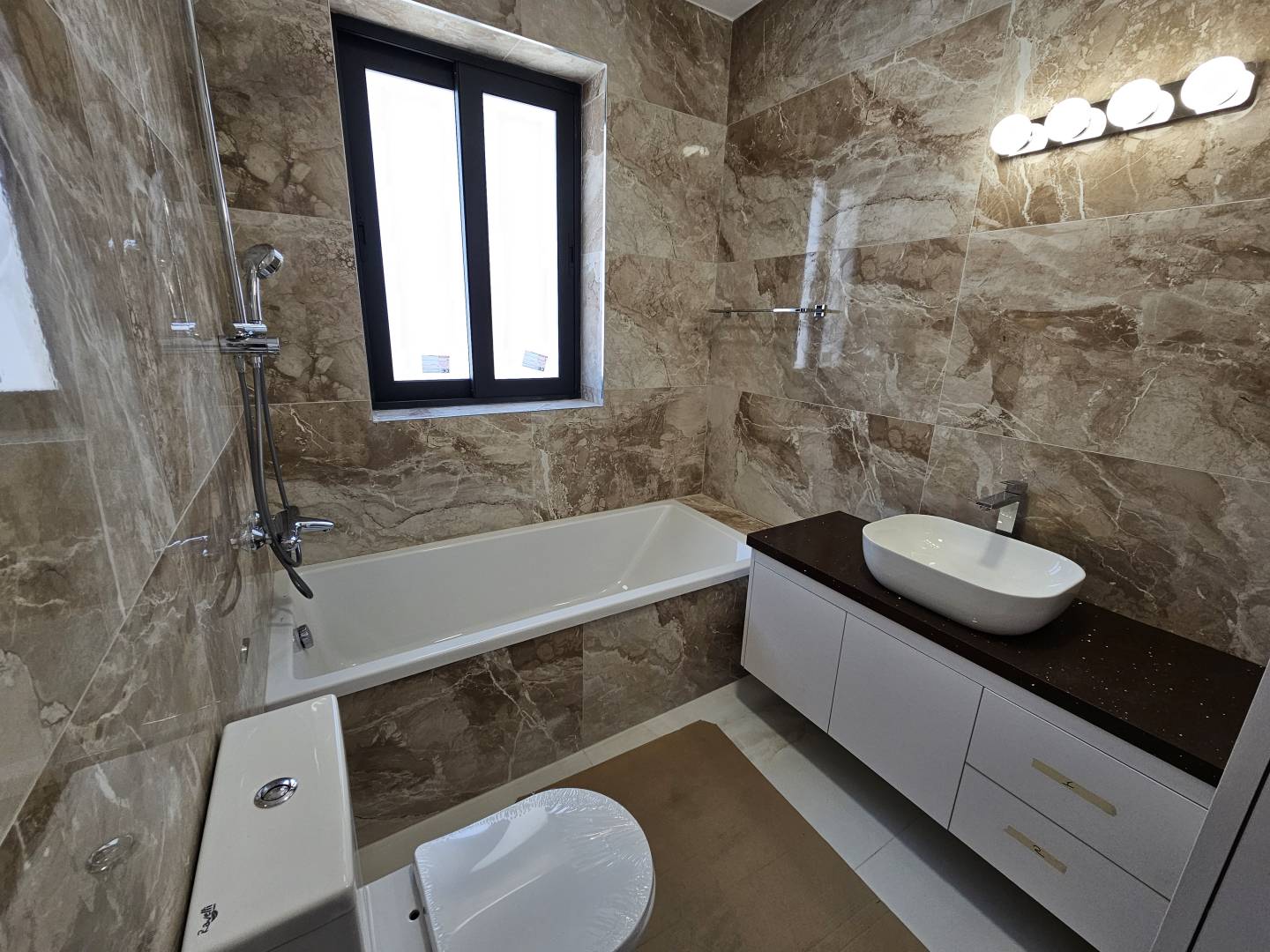 Stephanos Residence