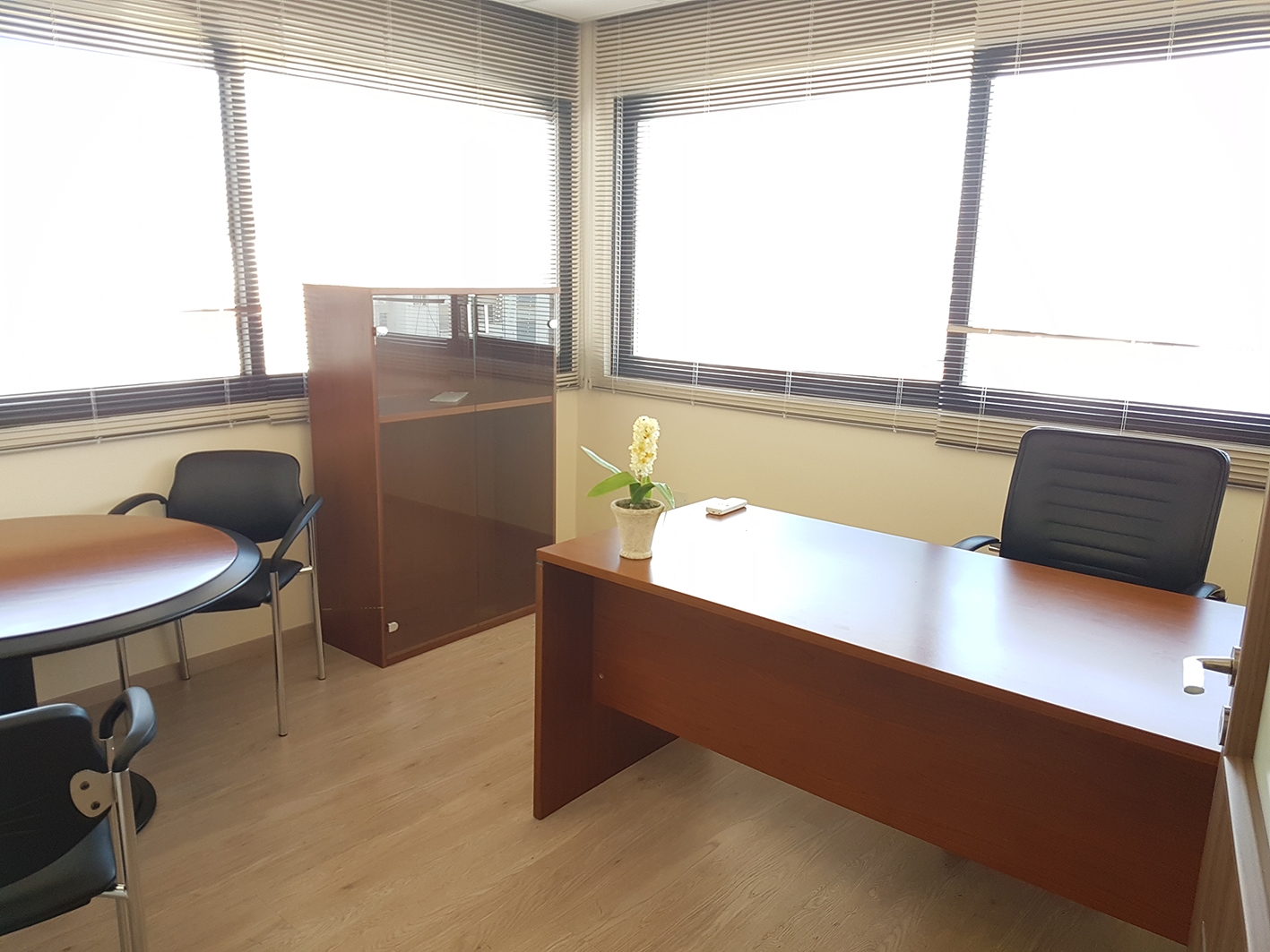 Vryonides Business Center