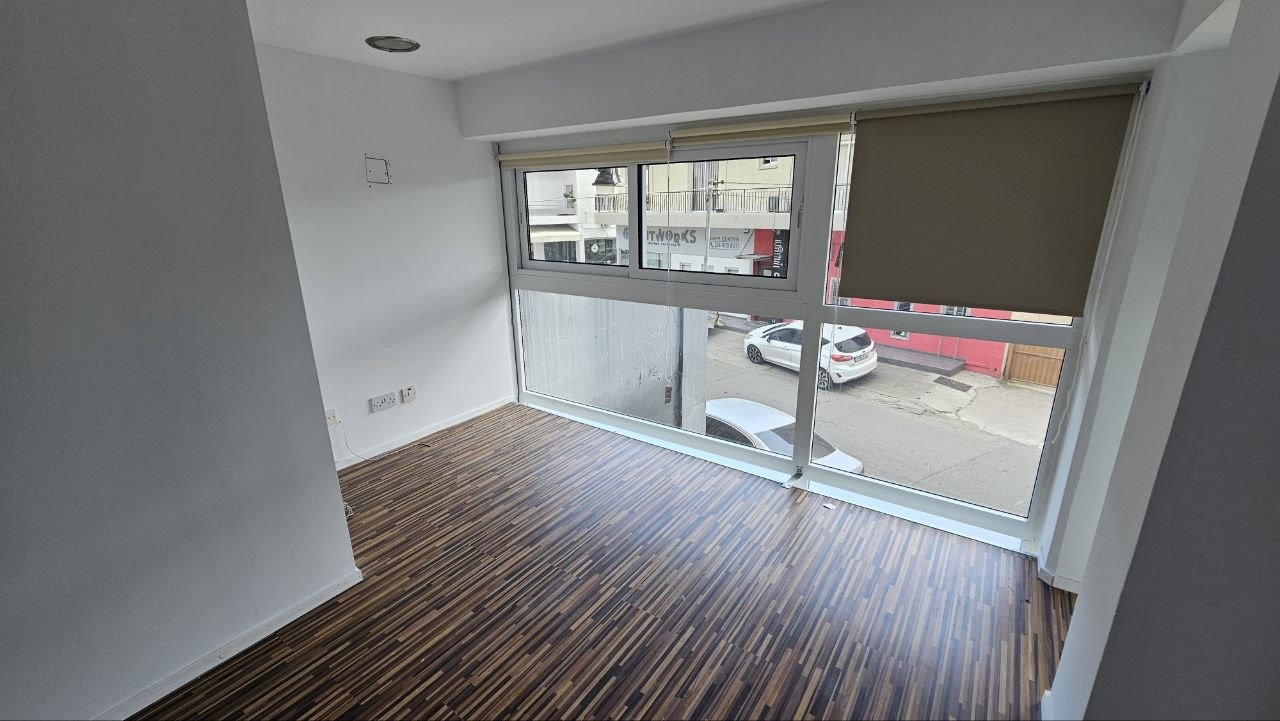 - Image 1