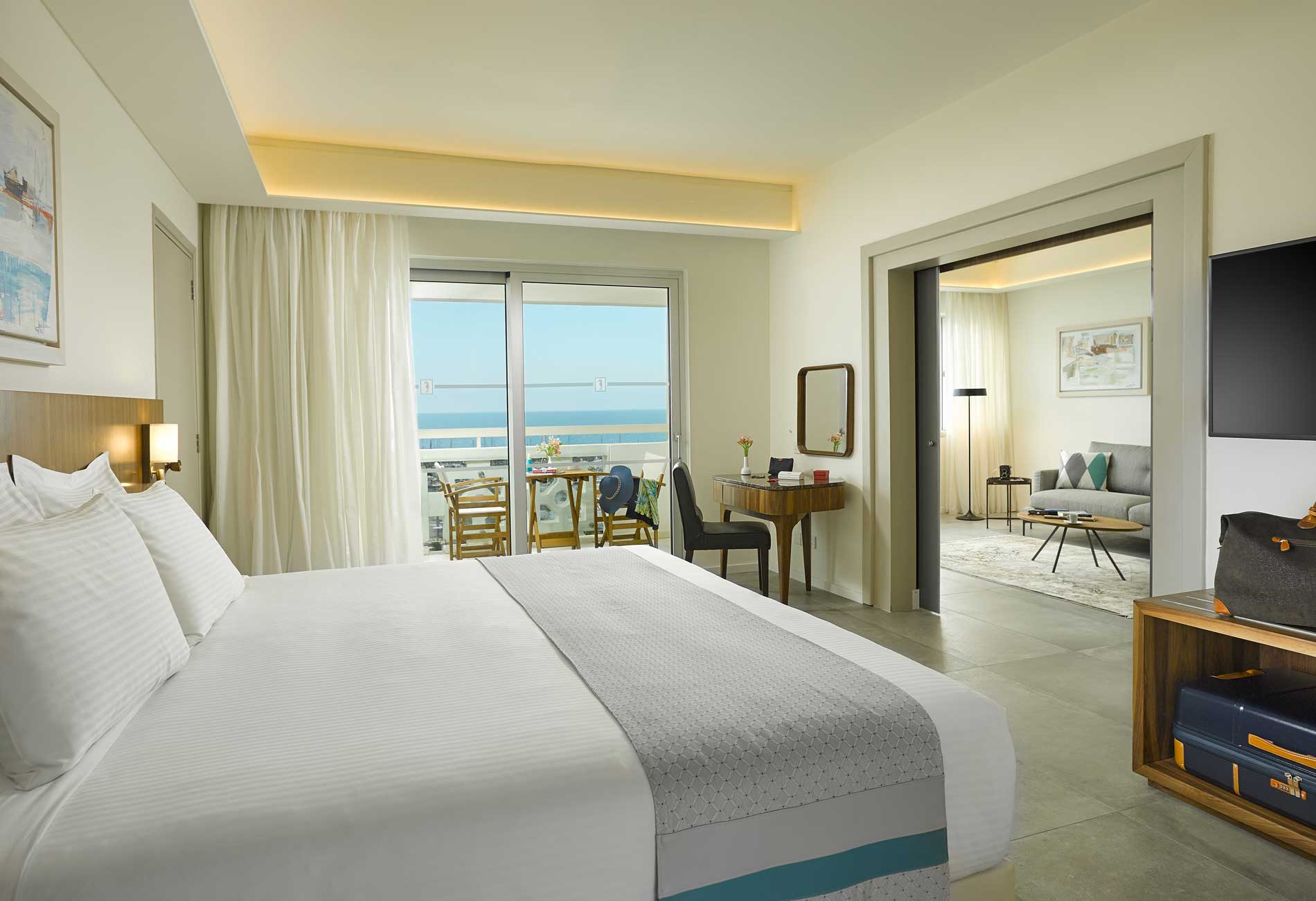 В Лимассоле после реновации открылся 5-звездочный отель St Raphael Resort