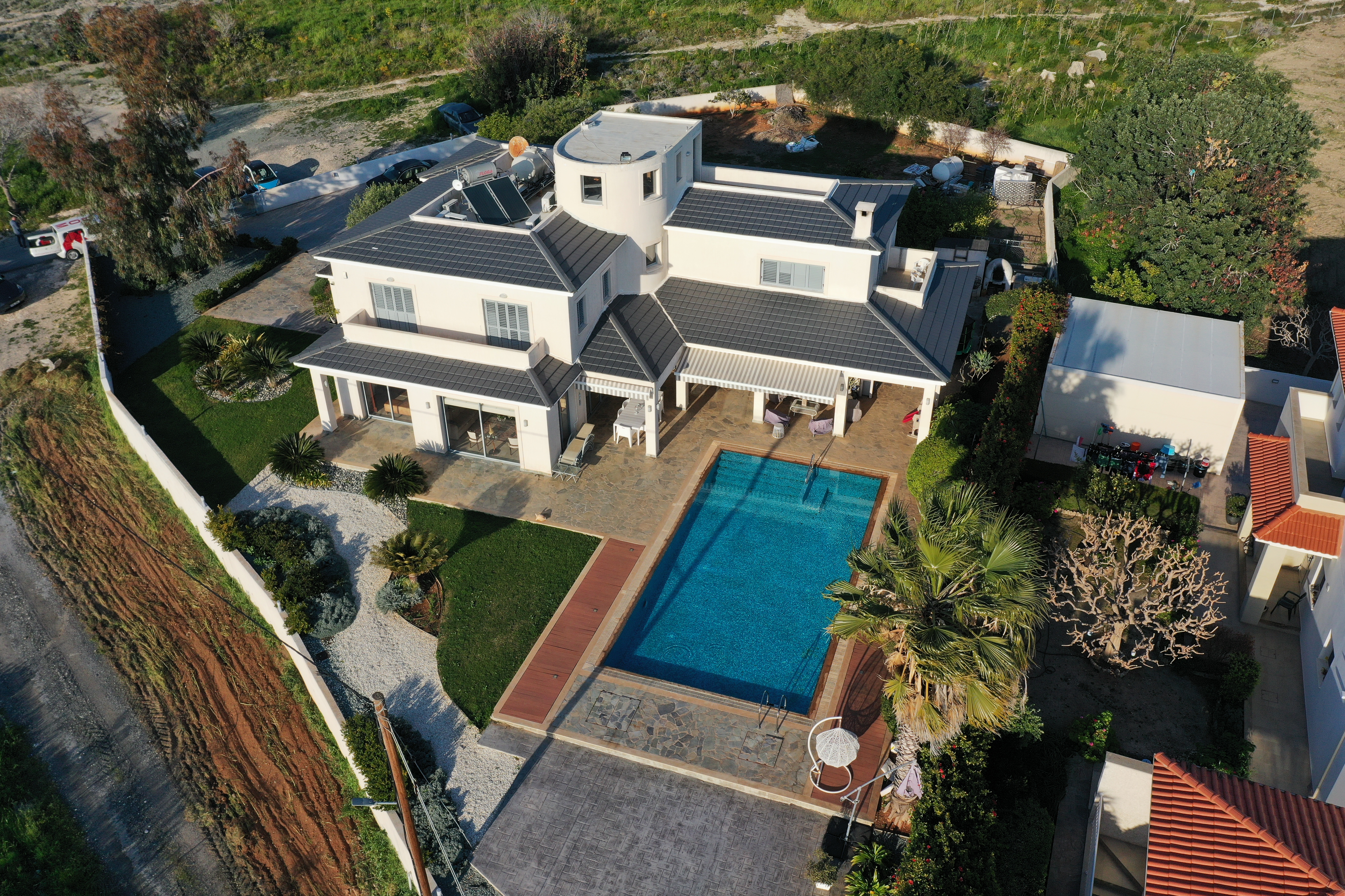  - Image 1