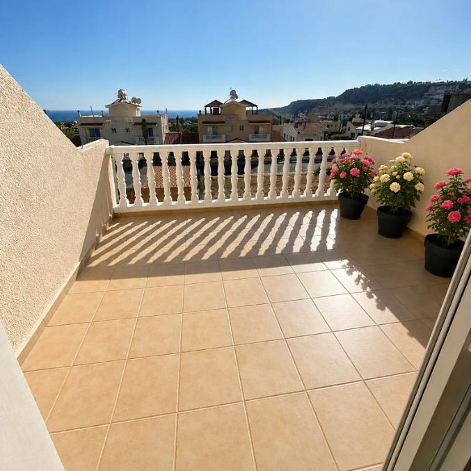 - Image 1