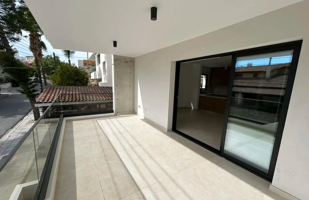  - Image 1