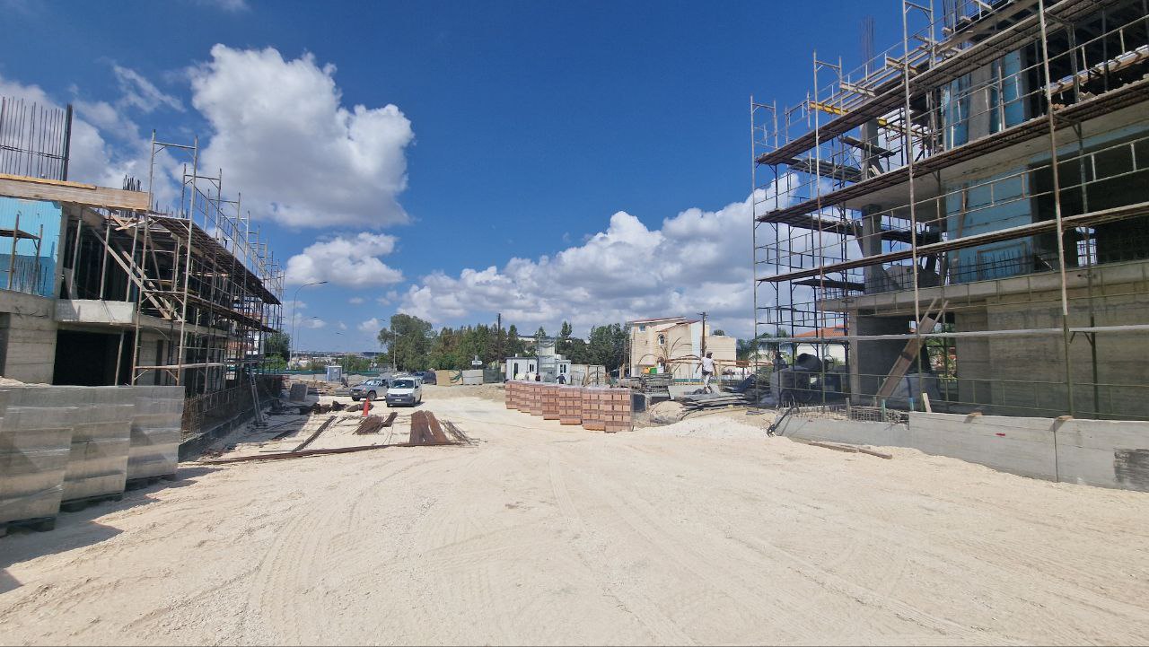  - Image 1