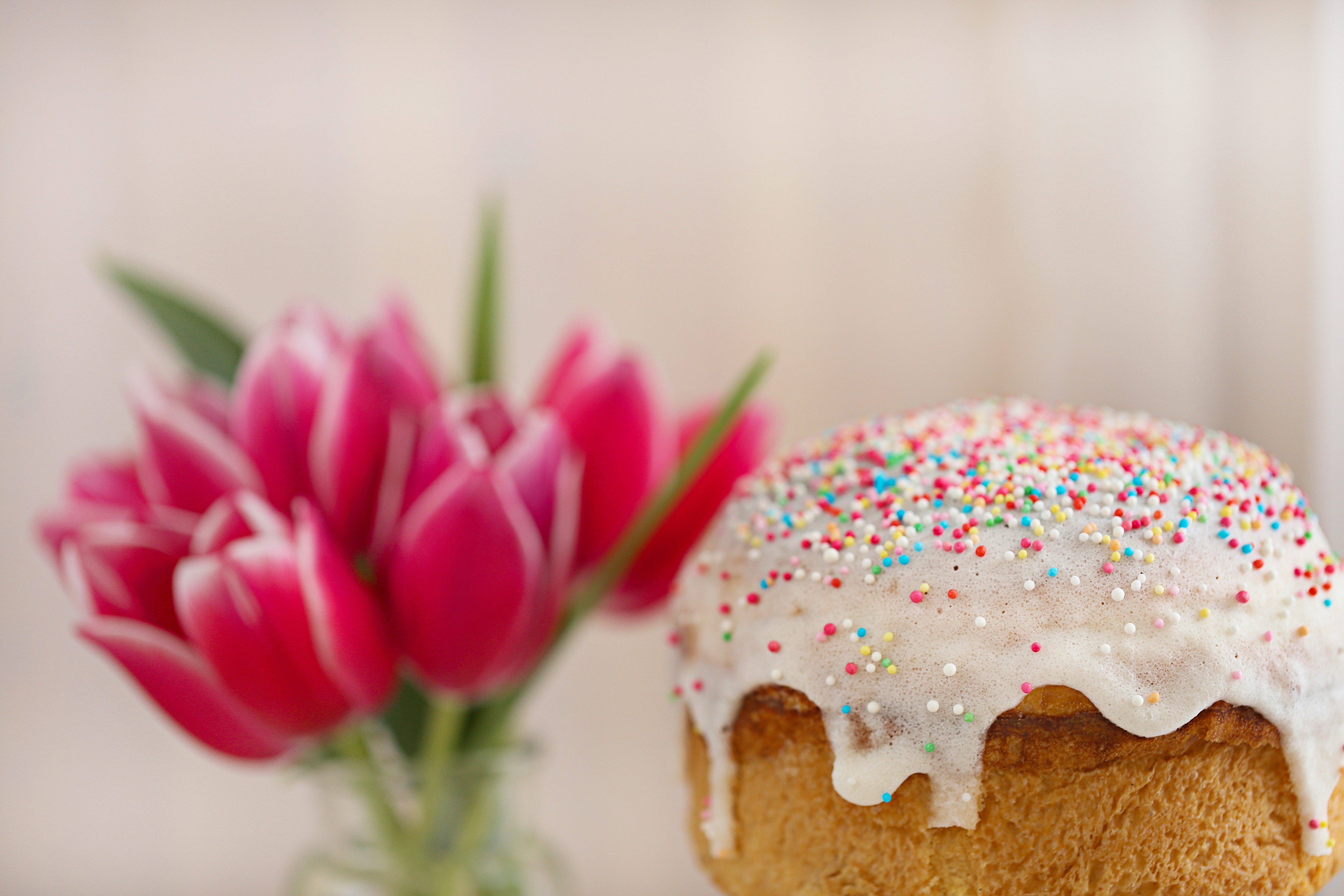 Flaouna, Kulich or Cottage Cheese Paskha in Cyprus: The Battle of Recipes