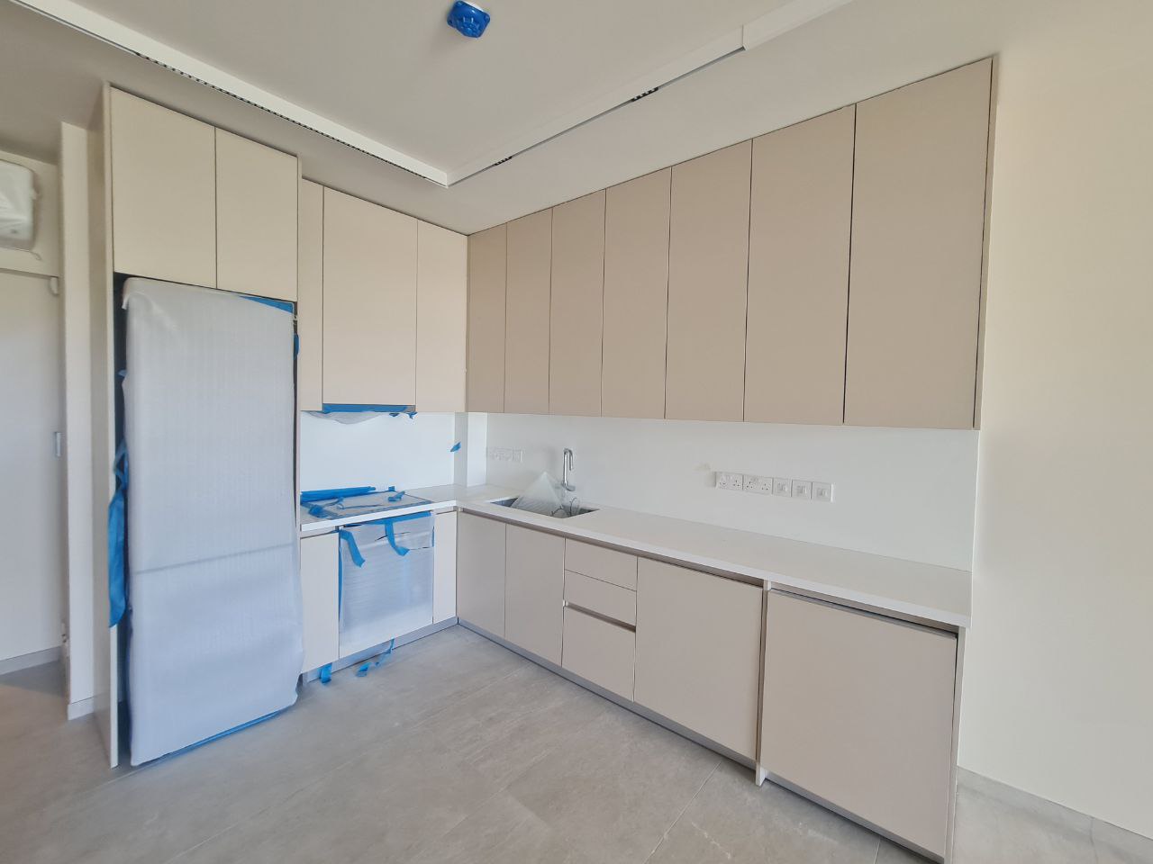 Sunset Residence Platy
